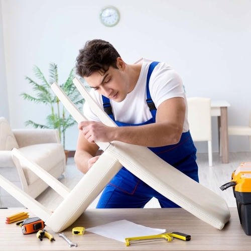 Carpenter For Furniture Repair