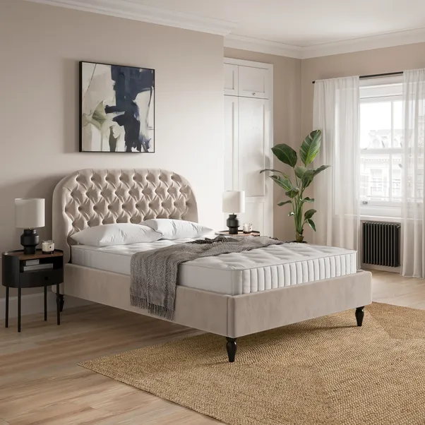 Aldbury Chesterfield Bed